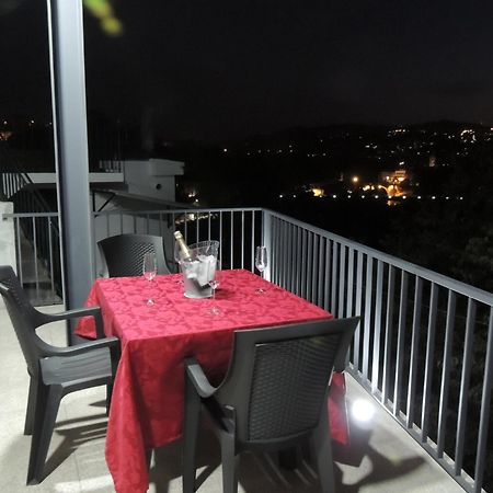 Apartamento Amarante - Vista Sao Goncalo Zimmer foto